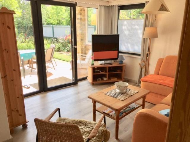 Ostseebungalow Haninghuus ディードリッヒシュハーゲン エクステリア 写真